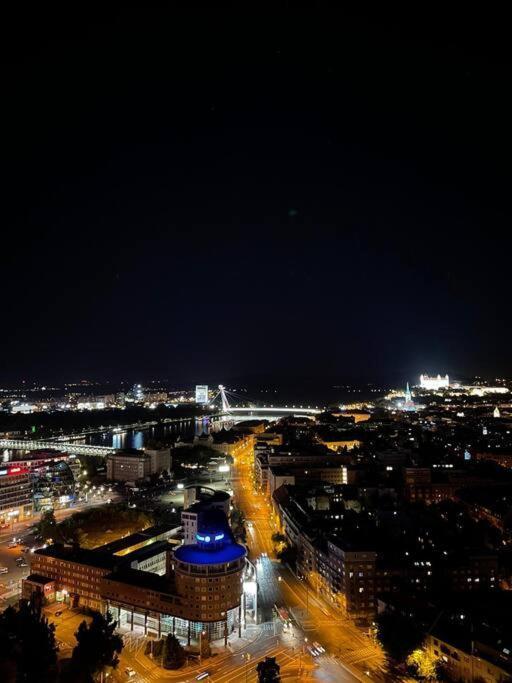 Sky-Park Flat&Parking Apartment Bratislava Luaran gambar